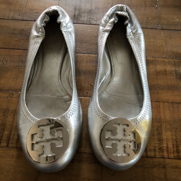 Tory Burch Silver Reva Flats - Picture 1 of 8